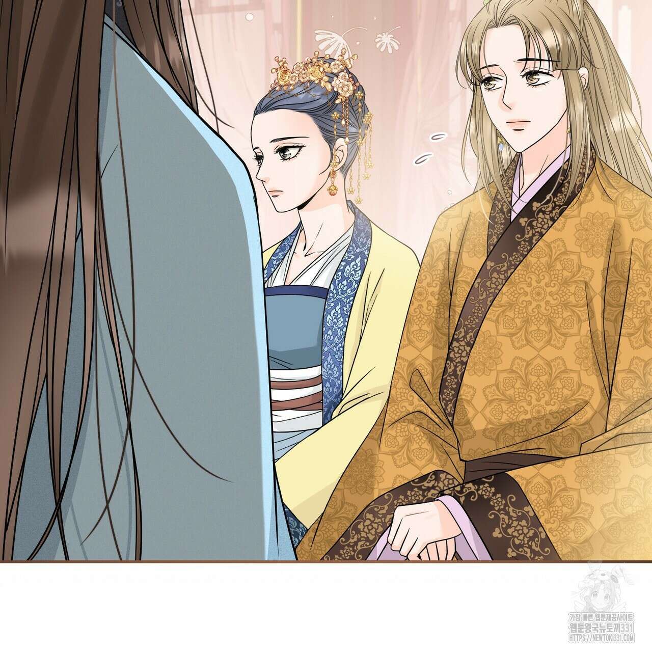 꽃은 밤을 걷는다 13화 32
